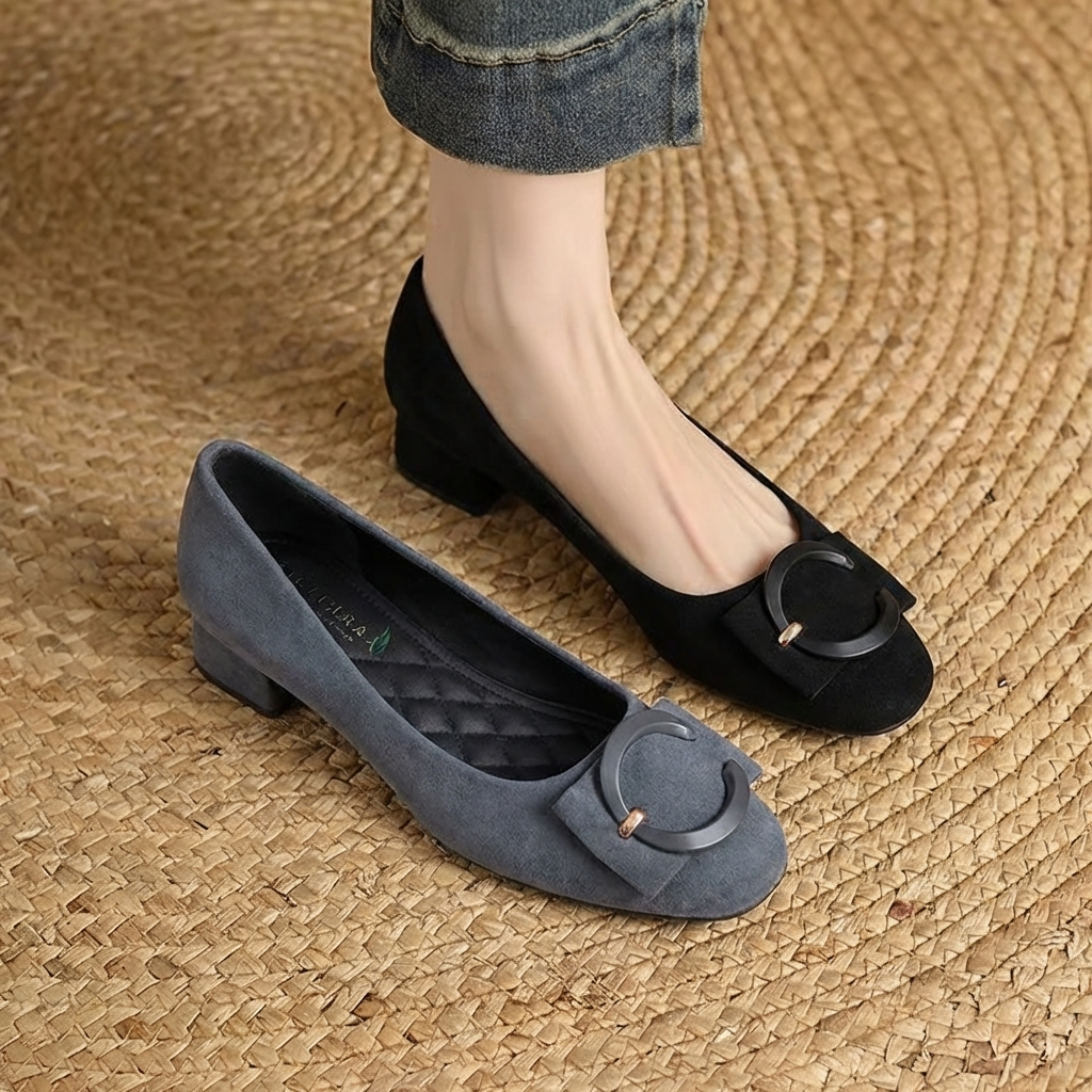 Elisé Suede Flats